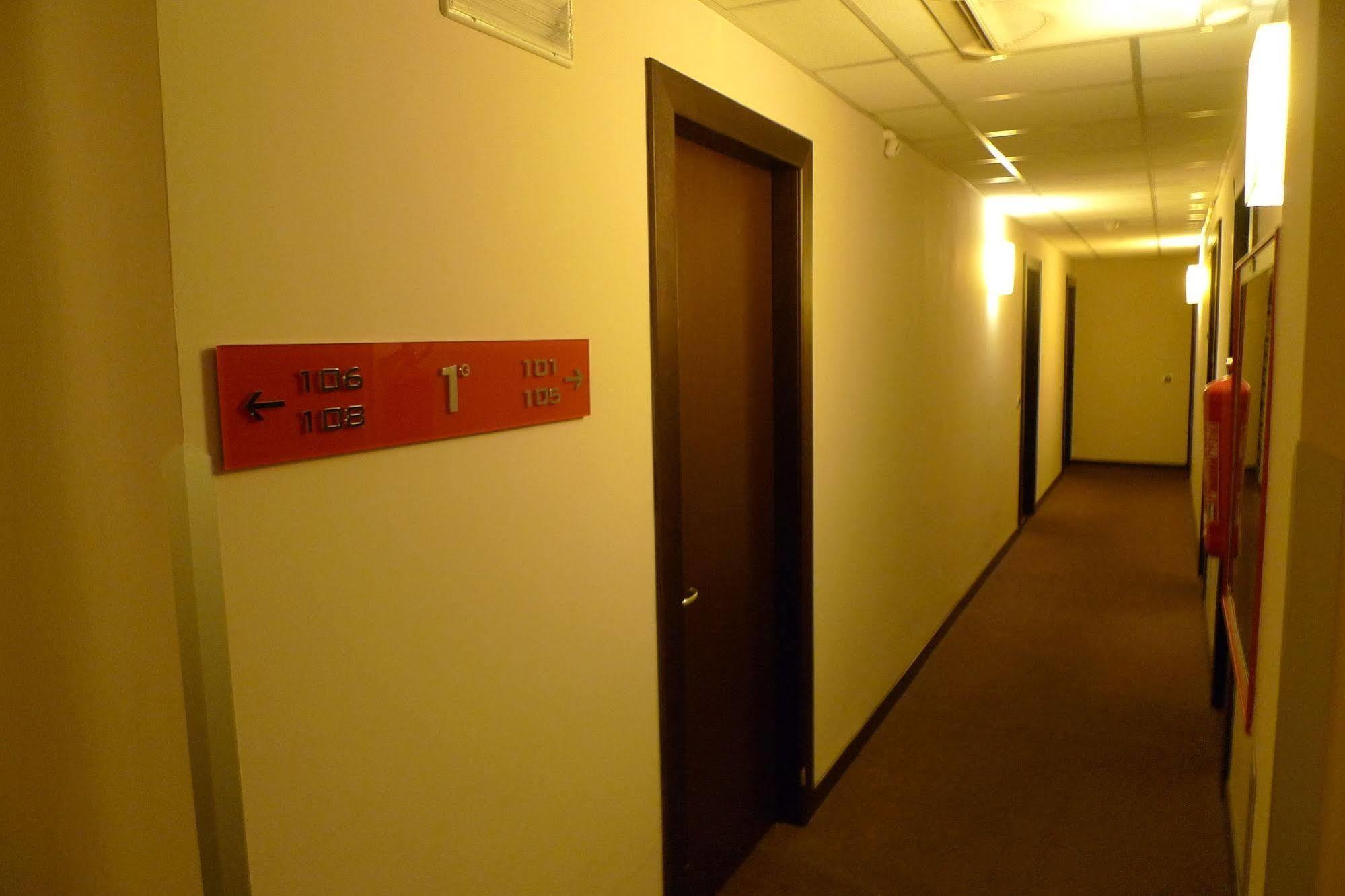 Hotel De Meis Capistrello エクステリア 写真